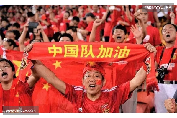 七万人呐喊中的坚守:国足虽败犹荣,生死战再燃希望 七万人呐喊中的坚守:国足虽败犹荣,生死战再燃希望